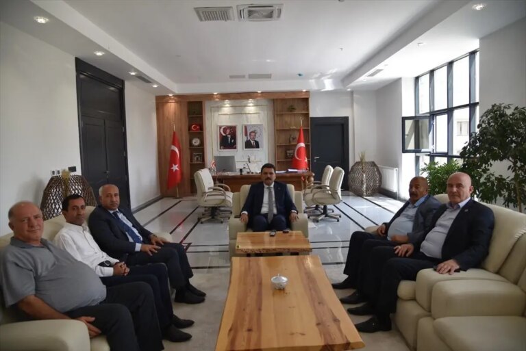 mhp-van-il-baskanindan-kaymakama-ziyaret-GK4KHPg1.jpg