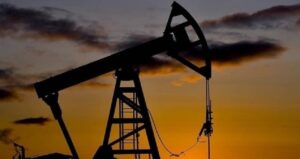 brent petrol son bes ayin en dusuk seviyesinden toparlandi 9qExqWAf.jpg